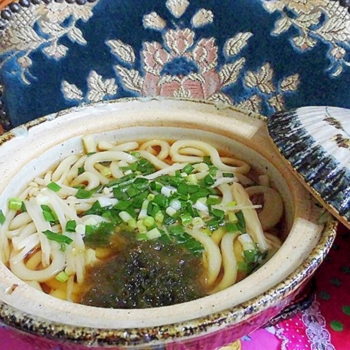 きのこの鍋焼きうどん